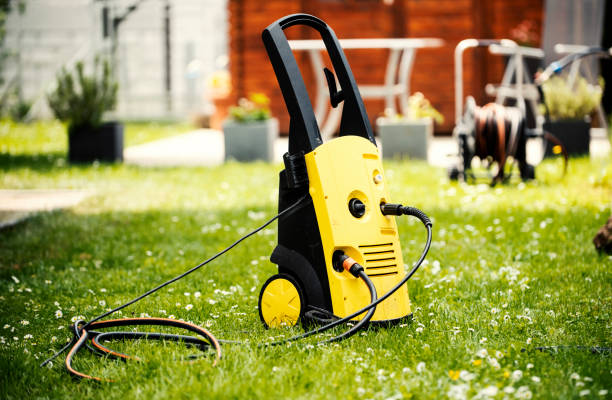 Best Driveway Cleaning and Restoration in Dewitt, IA
